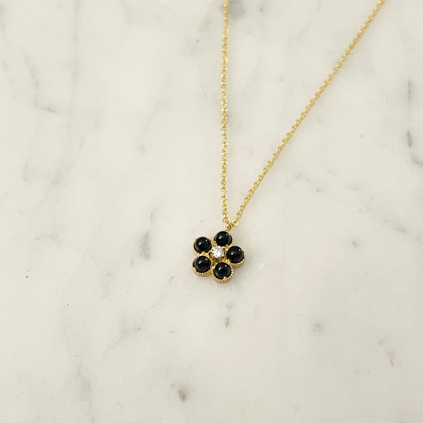 Black onyx daisy necklace